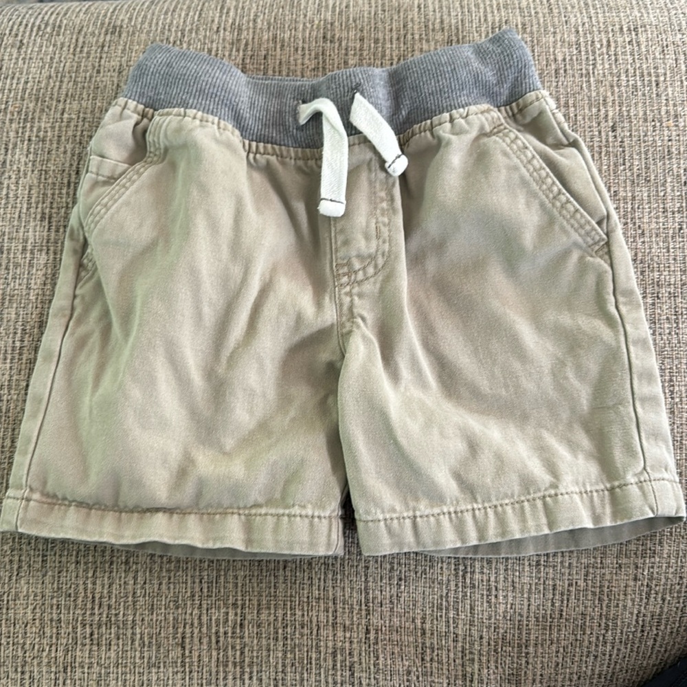3T khaki shorts